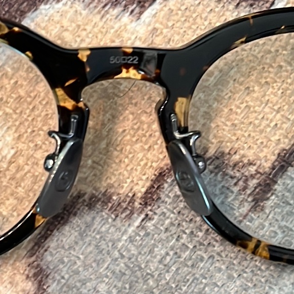 Authentic Gucci Prescription eyeglasses - Picture 9 of 17